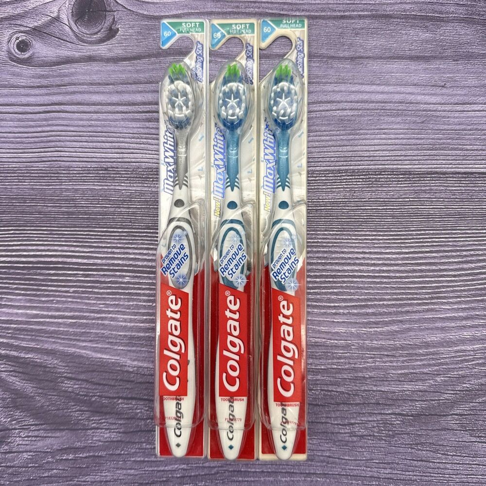 3 LOT Colgate Vintage Max White Soft Full Head (60) Toothbrush w/ Polishing Star